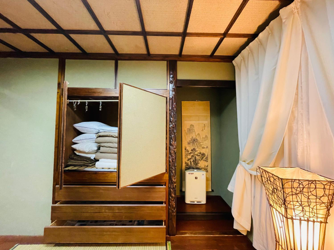 Bedroom 3, Healing B&B Milk-ya for - Women only, Yomitan