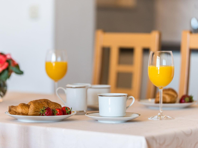 Food & Drinks 4, Apartment Lena - Three-Bedroom Apartment with Balcony and Sea View, Dubrovnik