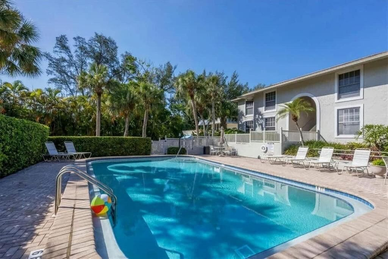 Sport & Beauty 5, Luxury Beachfront Retreat, Manatee