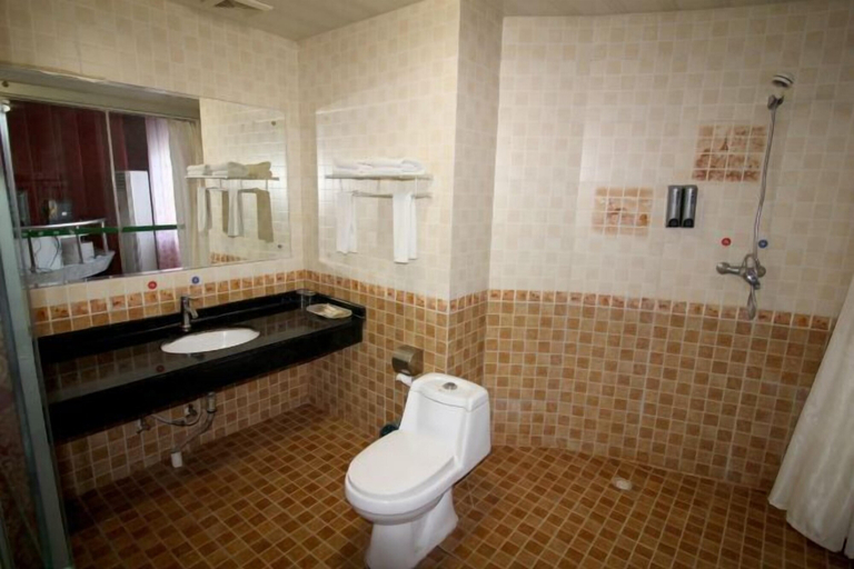 Bathroom 3, Youdian Hotel, Yantai