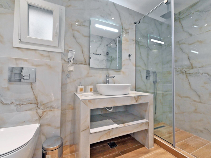 Bathroom 3, Sabbia Seafront Apartment 3 by Rentalspro, Central Macedonia