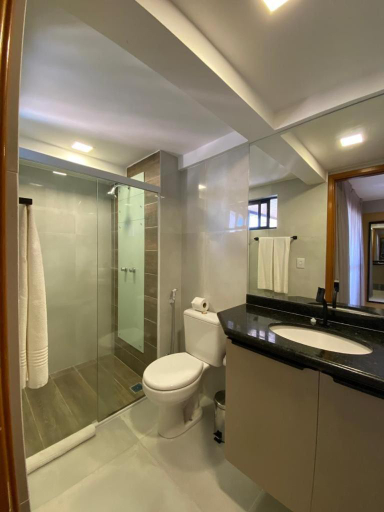 Bathroom 4, Paradise Flat, Natal