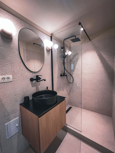 Bathroom 3, Moon Valley Comarnic, Comarnic