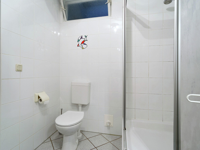 Bathroom 3, Elite-Ferienhaus mit Garten in Spreenhage, Oder-Spree