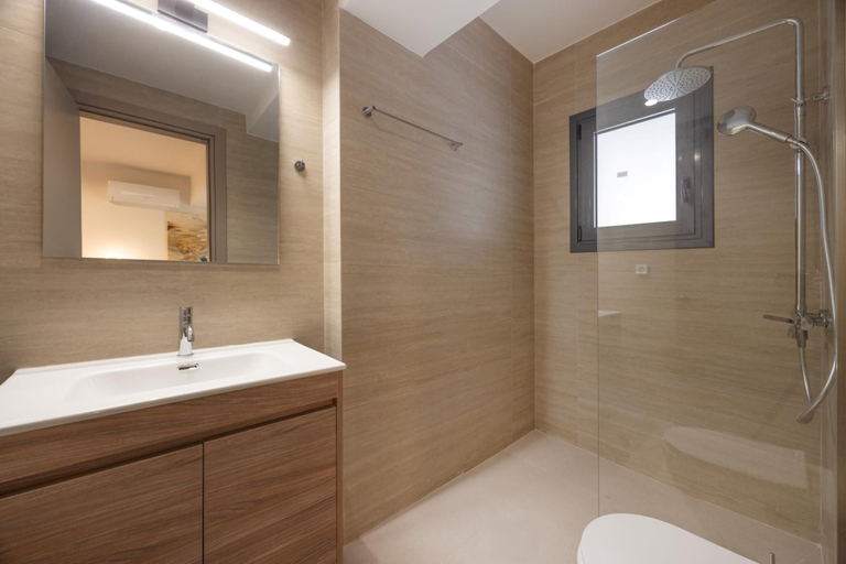 Bathroom 5, Sokio Attiki Hotel, Bw Premier Collection, Attica