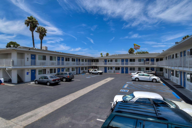 Others 5, Motel 6 Westminster South - Long Beach, Orange