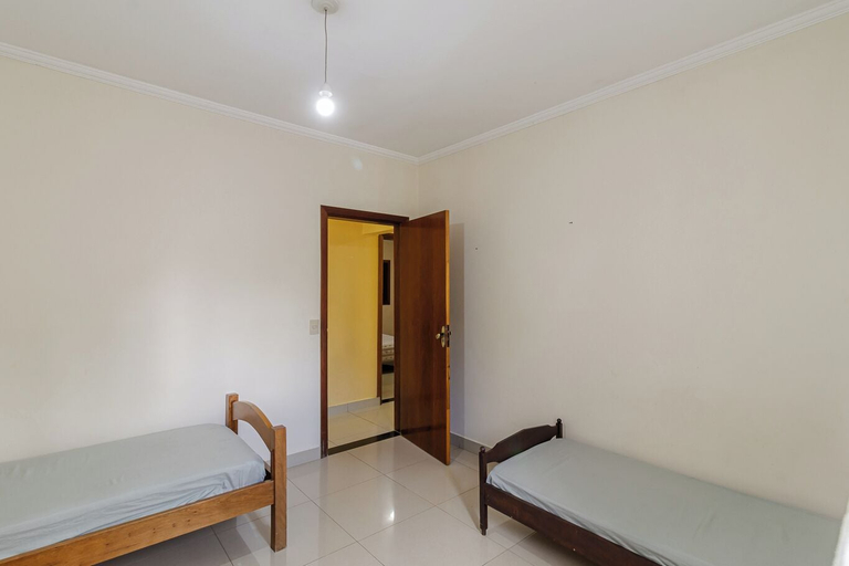 Room 4, Ch Cara com Churrasqueira sal o de Jogos e Wi-fi, Suzano