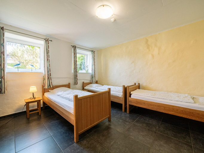 Bedroom 2, Moderscheid Cottage with Spa, Liège