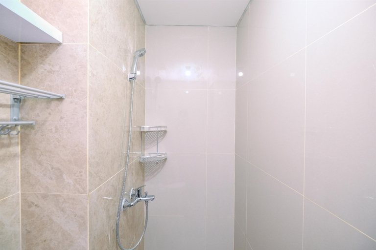 Bathroom 3, Homey And Best Choice Studio Apartment Transpark Cibubur, Depok