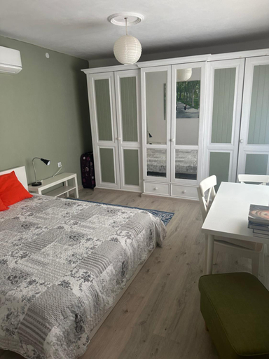 Others 3, Chez le Colonel Pool House, Sevlievo