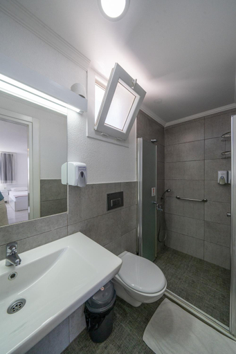 Bathroom 4, Artunc Hotel Bodrum, Bodrum