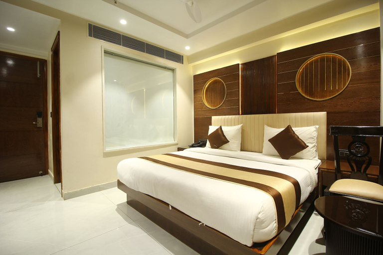 Bedroom 3, Hotel Grand Plaza, Delhi
