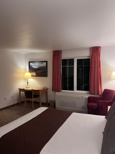 Bedroom 2, Hotel North Pole, Fairbanks North Star