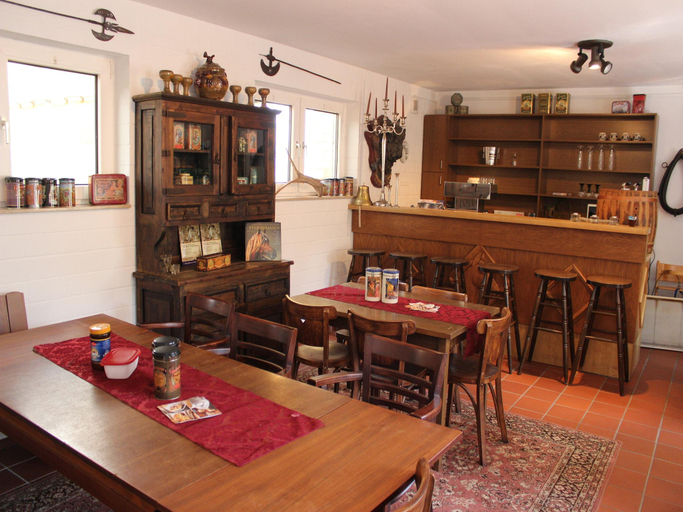 Food & Drinks 5, Cozy Apartment with Pool Forest, Diepholz