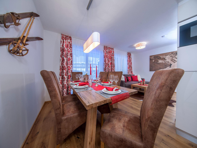 Others 4, Apartment in Neukirchen by Wildkogelbahn, Zell am See