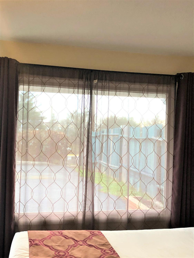 Bedroom 3, Blue Coast Inn & Suites, Curry