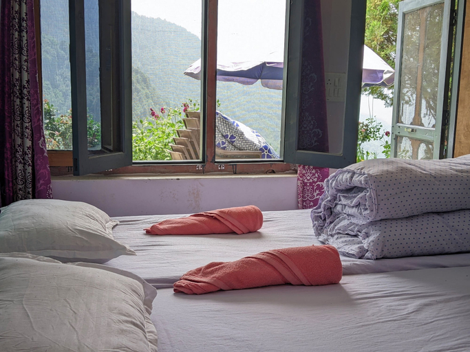 Bedroom, Falcon Homestay, Uttarkashi