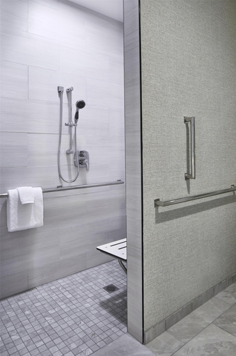 Bathroom 4, Embassy Suites By Hilton Gulf Shores Beach Resort, Baldwin