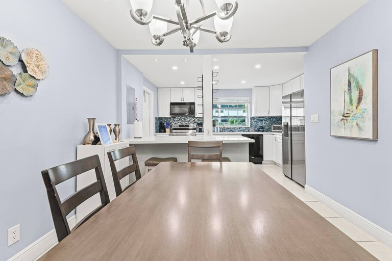 Others 4, Beach, Pool; Las Olas Getaway, Broward