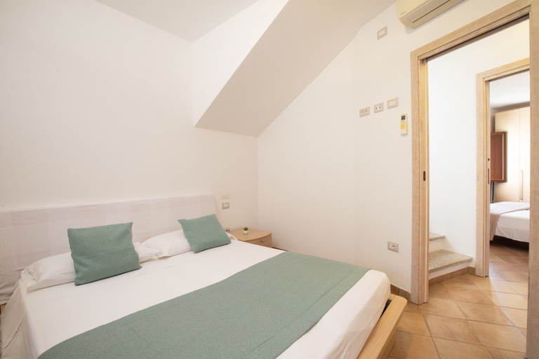 Room 2, Casa Della Vigna 3 by Wonderful Italy, Sassari