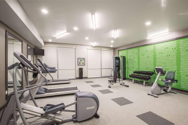 Sport & Beauty 5, La Quinta Inn Suites By Wyndham Tulsa Broken Arrow, Tulsa
