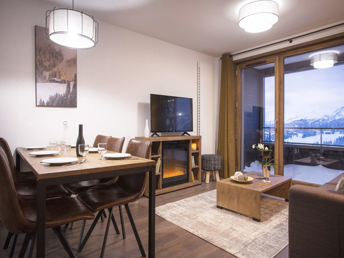 Others 5, Pet-Friendly Alpine Retreat, Savoie