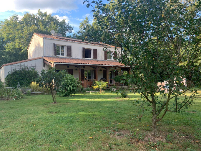 Exterior & Views, Chambres d'hôtes Sous les Grands Chênes, Loire-Atlantique