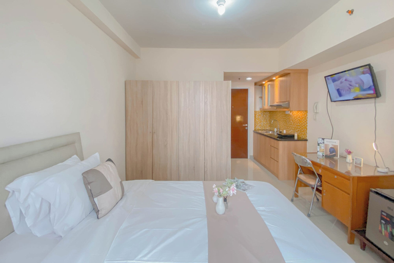 Bedroom, Restful And Cozy Studio At Taman Melati Margonda Apartment, Depok