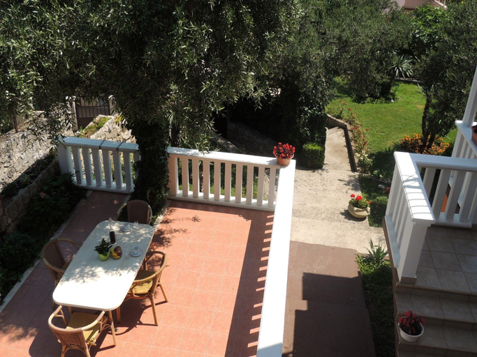 4, Apartments Travarevic - Two-Bedroom Duplex 6 Adults, Dubrovnik