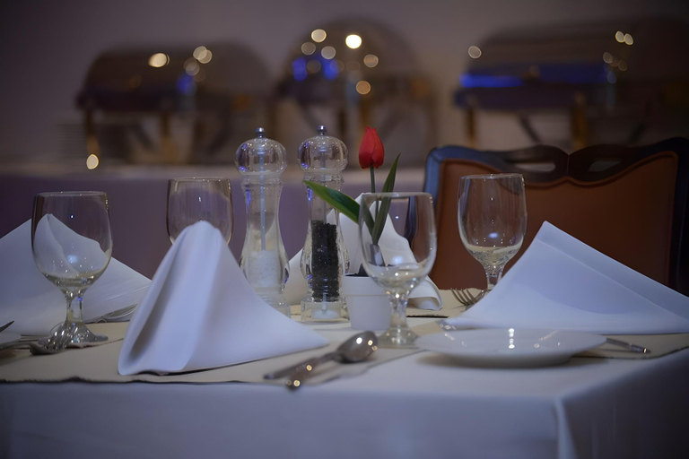 Food & Drinks 5, Al Madina Suites, Doha