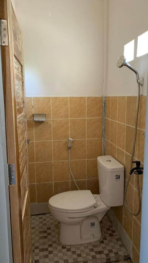 Bathroom, A-Manta Homestay, West Manggarai