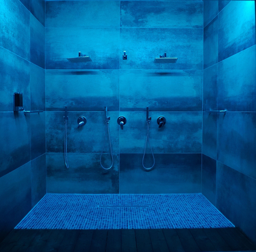 Bathroom, Residence del Tellaro, Syracuse