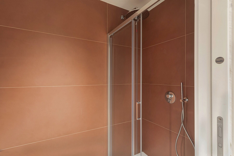 Bathroom 3, Waterfront Blue by Wonderful Italy, Genova