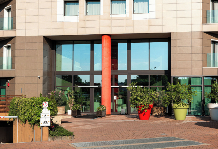 Exterior & Views 2, Phi Hotel Milano, Milano