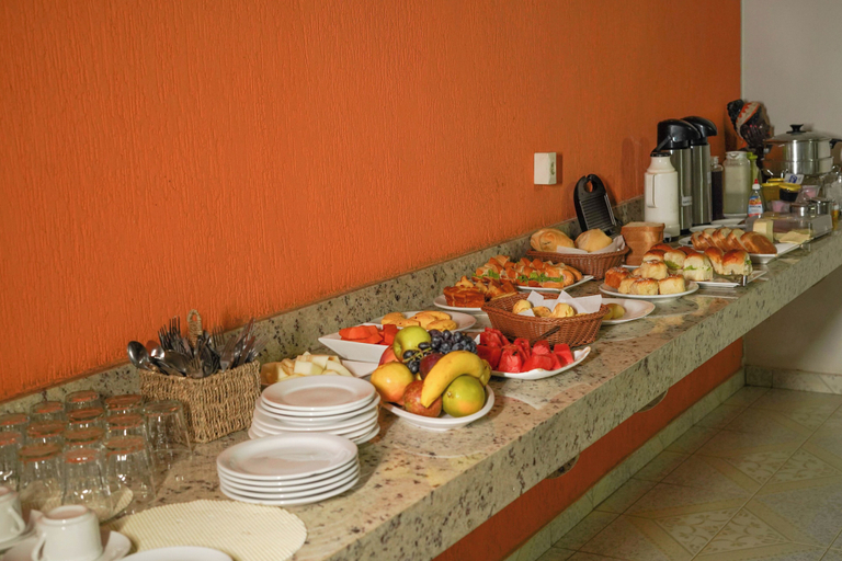 Food & Drinks 5, hotel beltmore, Padre Bernardo