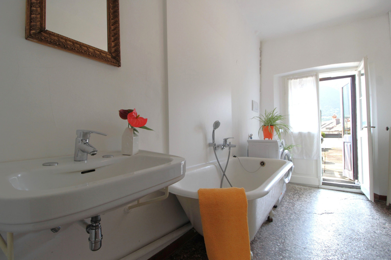 Bathroom 4, Casa Zaira, Belluno