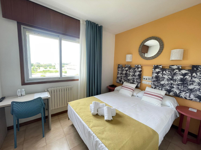 Bedroom 3, Bluesea Costa Norte, Pontevedra