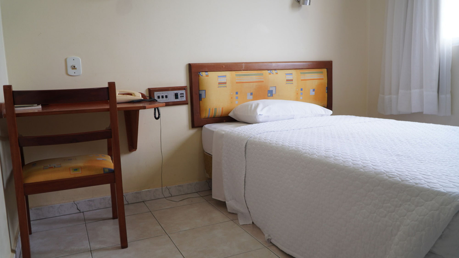 Bedroom 3, Hotel Transcontinental, Ji-Paraná