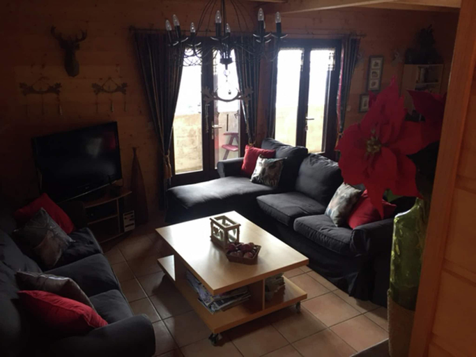 Others 4, Chalet in Les Gets near Ski Bus Sauna, Haute-Savoie