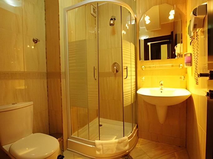 Bathroom 4, Hotel Dorobanti, Iasi