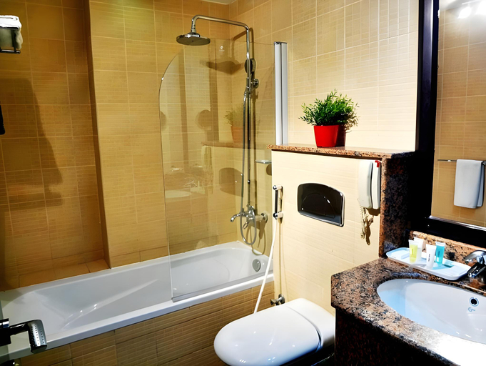 Bathroom 5, Corp Executive Hotel Doha Suites, Doha