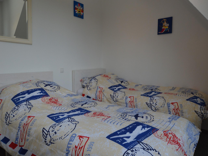 Bedroom 2, Central Rees Stay for Four, Kleve