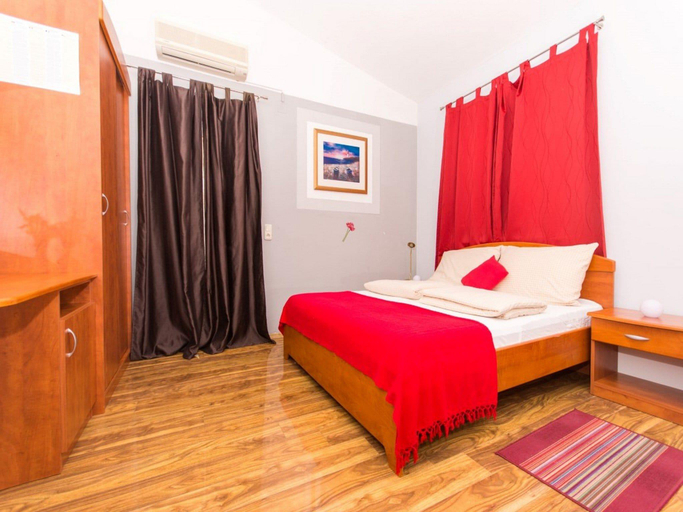 Bedroom 2, Villa Stil - Studio Apartment with Balcony and Sea View 201, Okrug