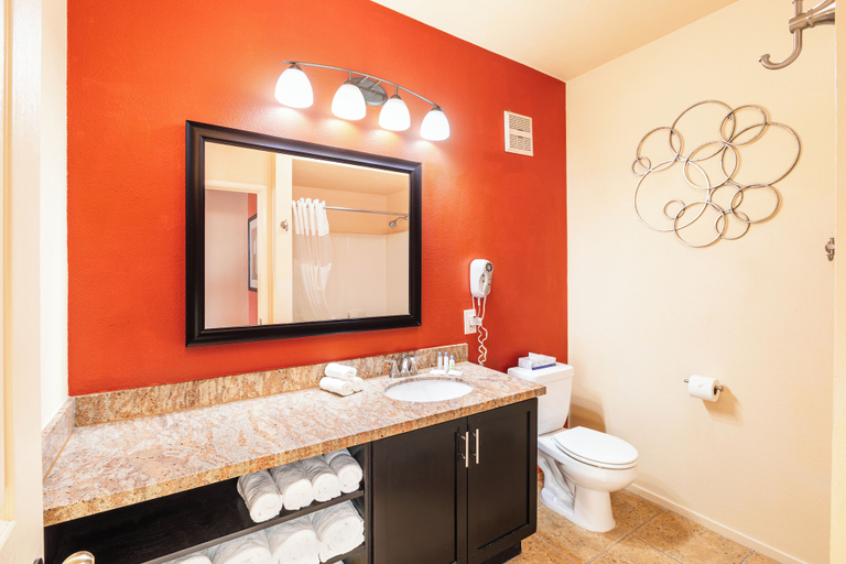 Bathroom 5, The Cliffs at Peace Canyon, Clark