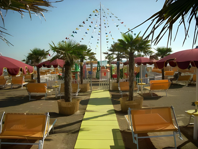 Food & Drinks 5, PianoB - Breakfast Hotel & Bar, Ancona