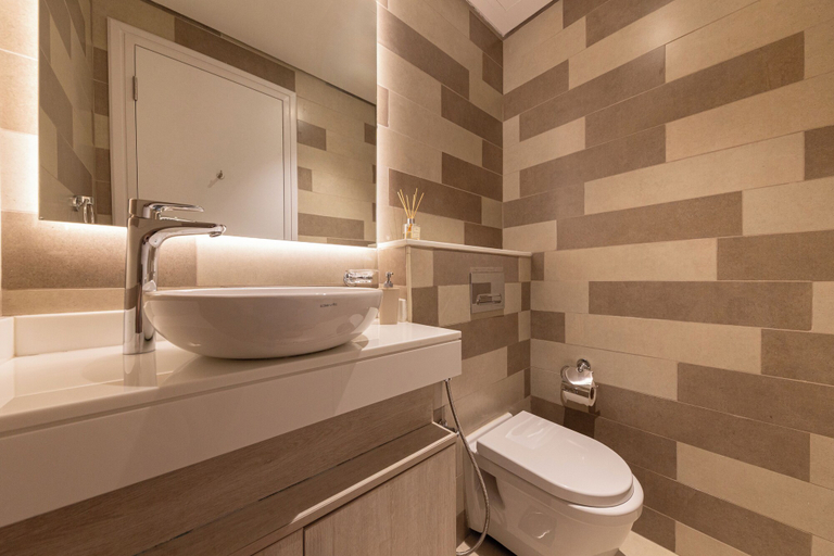 Bathroom 4, Stylish One-Bedroom Oasis Palm Location, Dubai