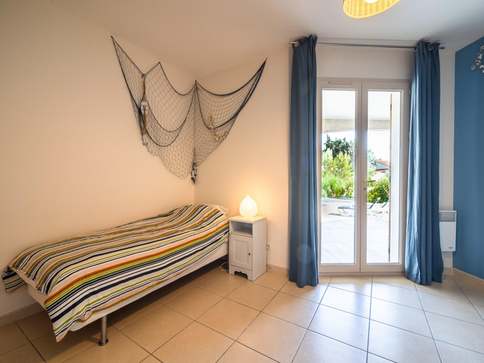 Bedroom 2, Stylish Villa with Terrace, Aude