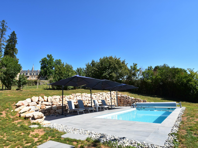 Sport & Beauty 2, Mansion in Martigny with Heated Pool Vineyards, Saône-et-Loire