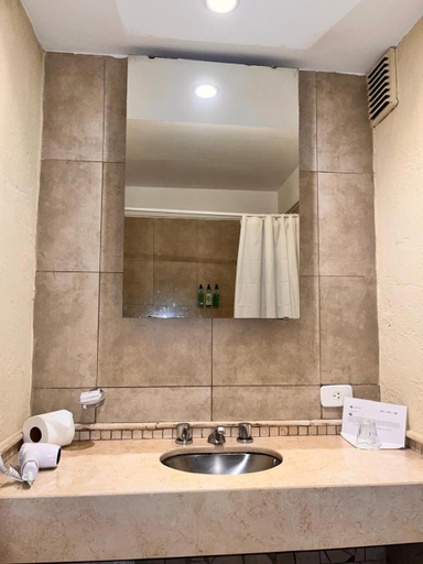 Bathroom 3, Hotel Raices Esturion, Iguazú