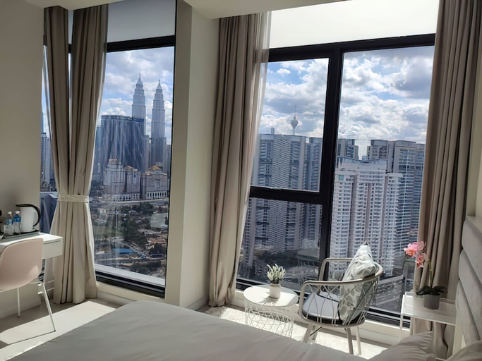 Bedroom 3, Expressionz Suites KL, Mang Yang
